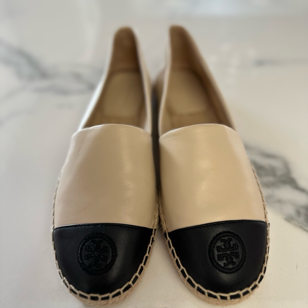 New in box Tory Burch Color Block Flat Espadrille size 8